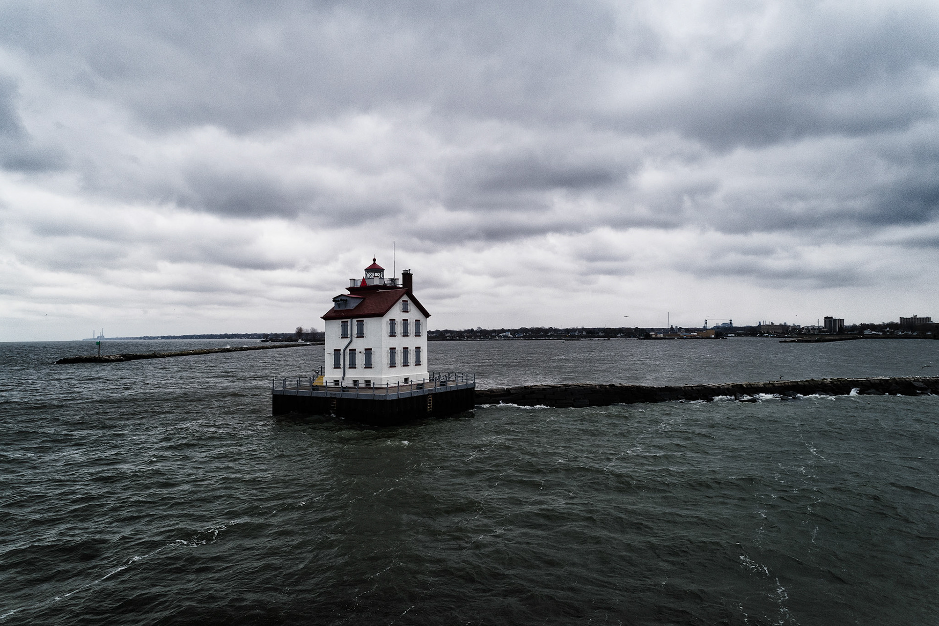 LORAIN LIGHTHOUSE COLOR