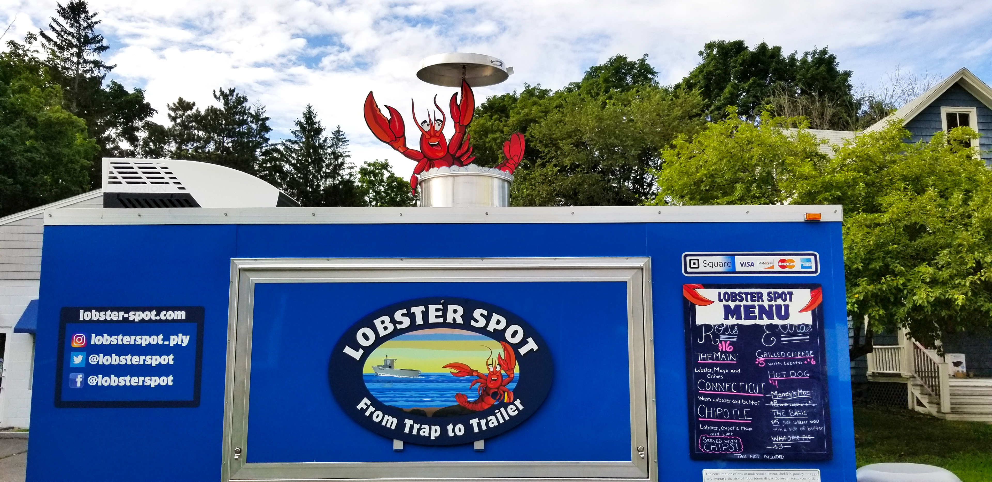 Full view of the front of the trailer & 3D pop up logo. Designed all graphics including menu board