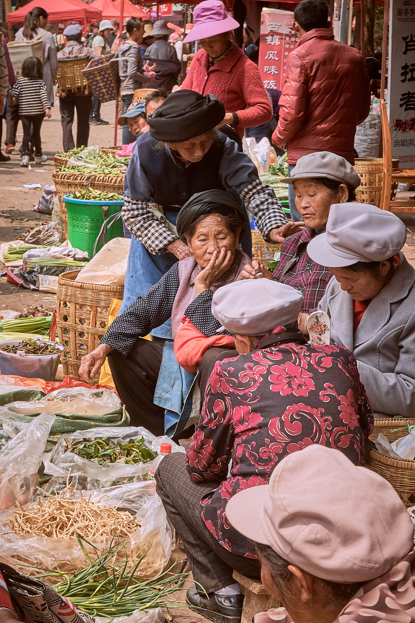Shaxi market day