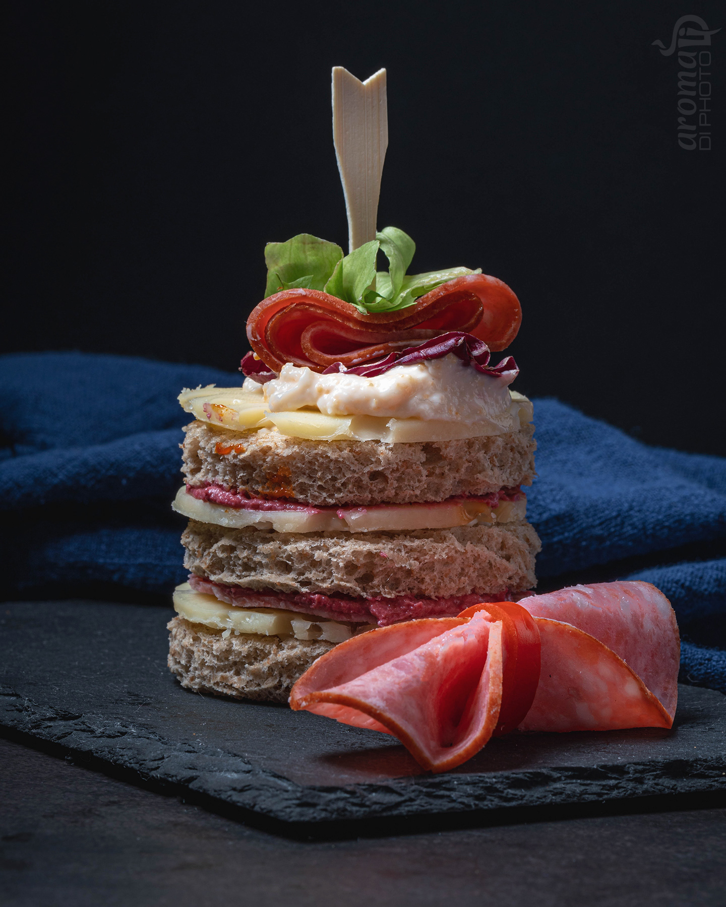 Appetizer with a bow