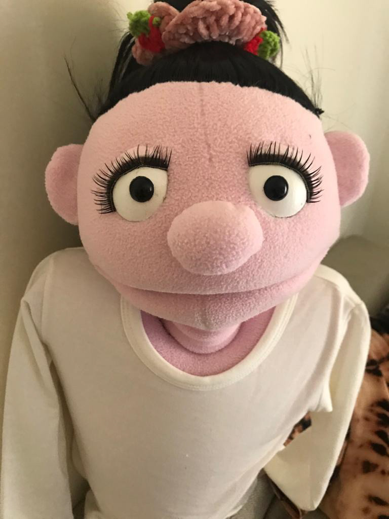 Puppet eyelashes
