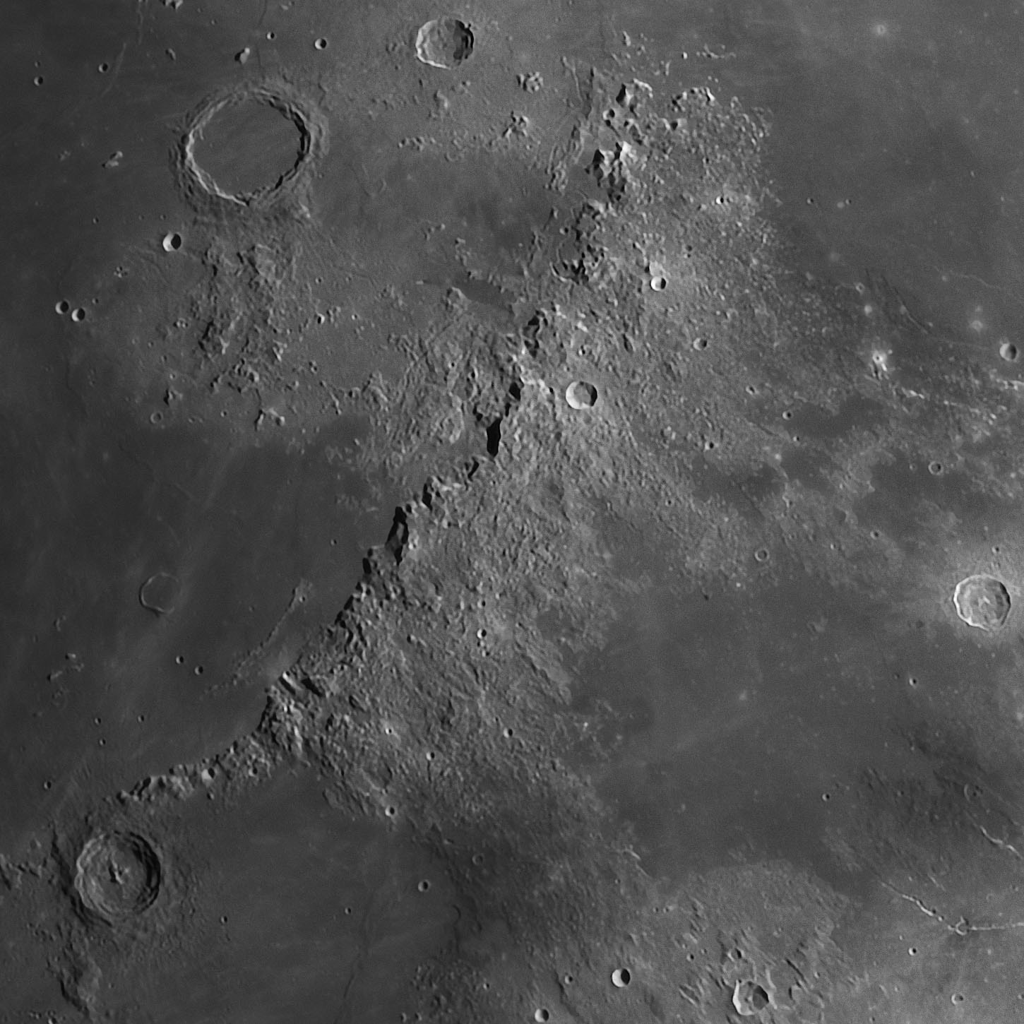 Montes Apenninus - WO FLT132