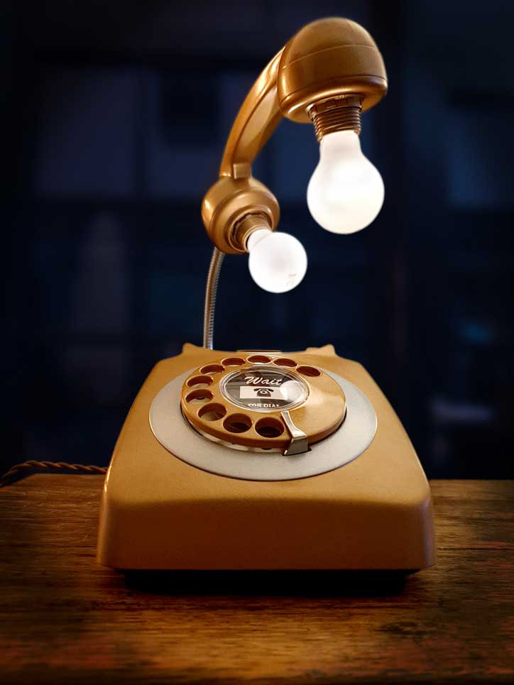 Quirky telephone desk lamp