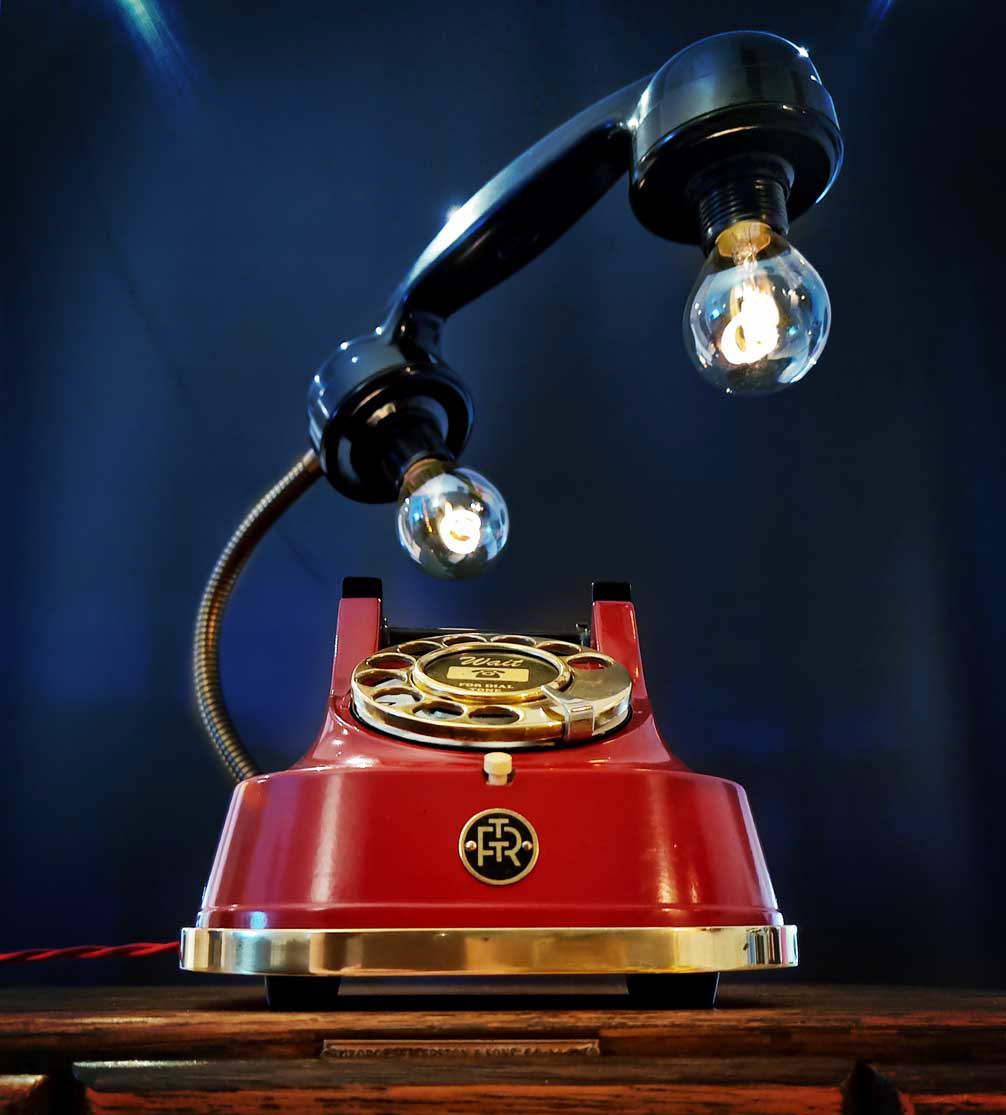 Adjustable floating handset