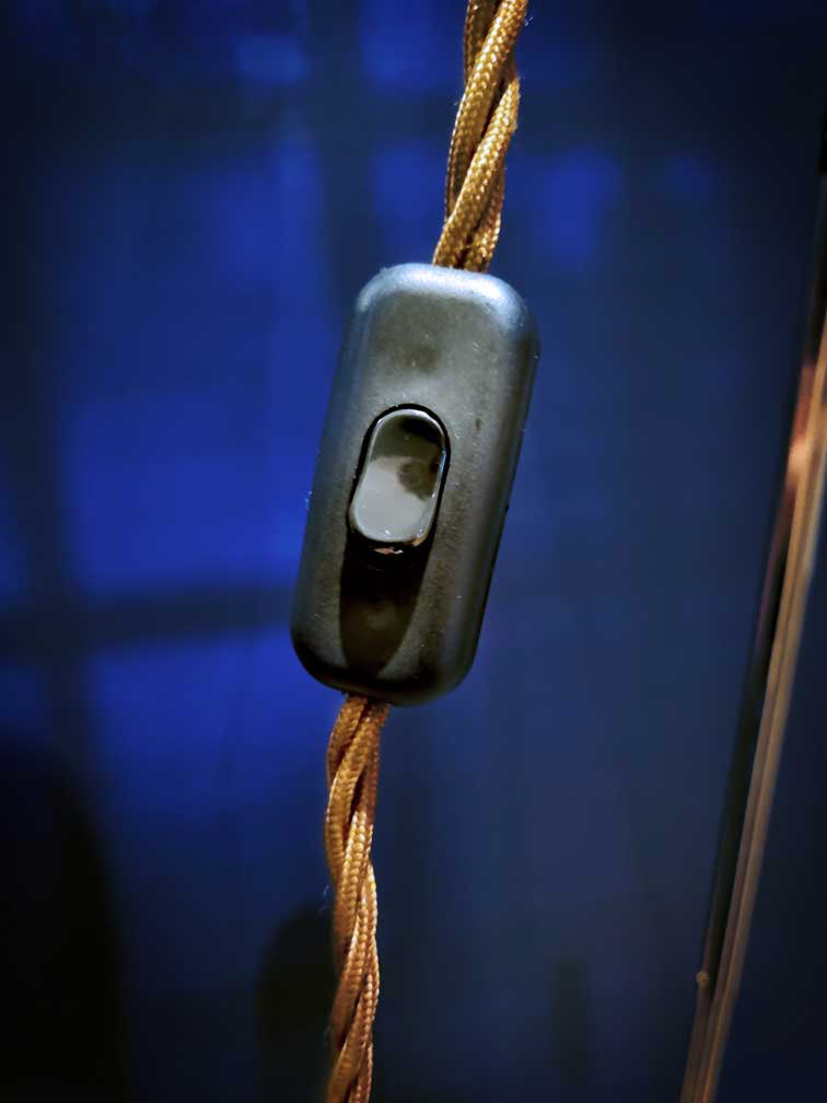 Inline switch with vintage braided cable