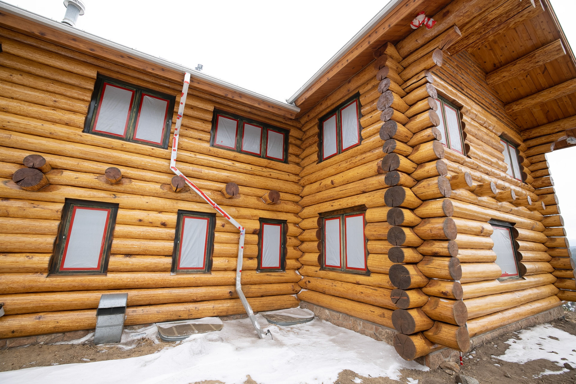 log home builder
