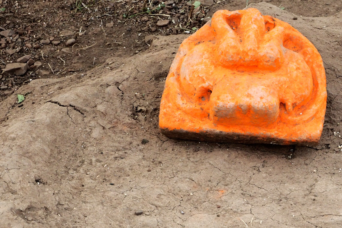 Sacred objects along pilgrim route