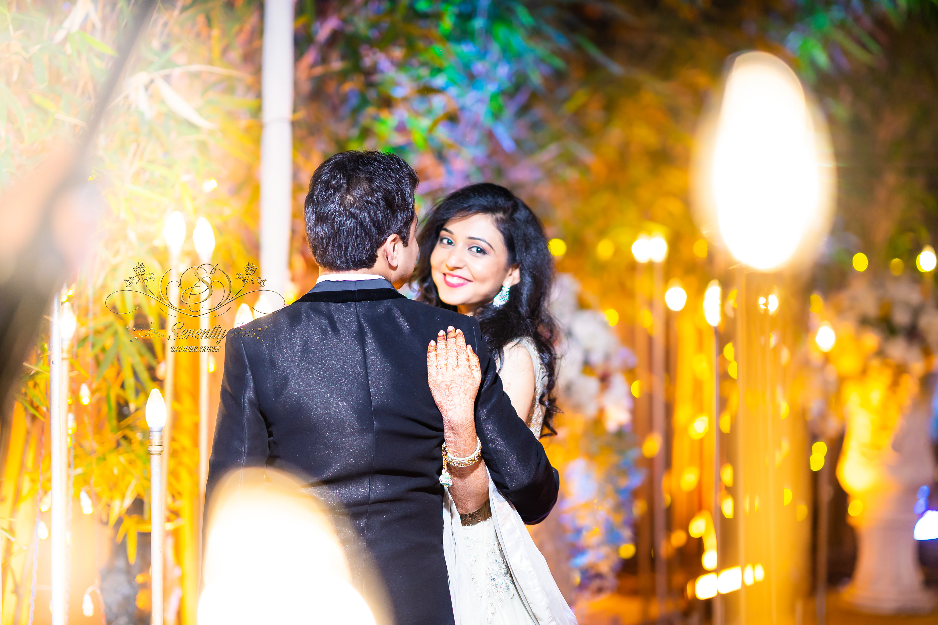 Sneha and Nachiket giving some romantic poses for their Wedding photoshoot