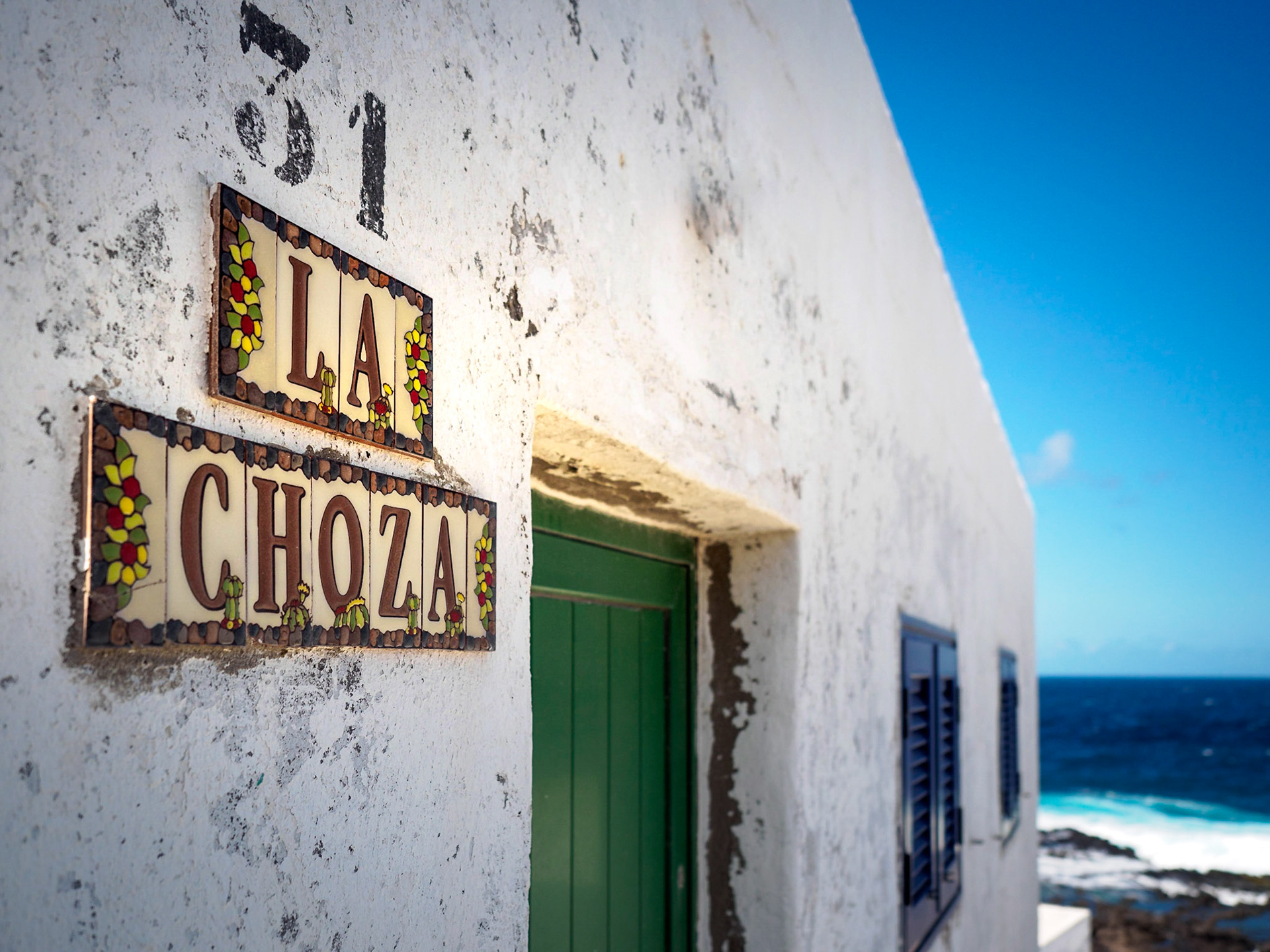 Hausschild in Tenesar