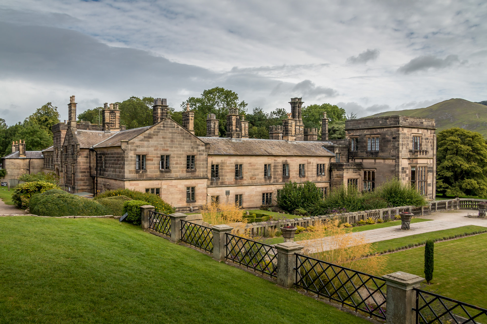 Ilam Hall - YHA