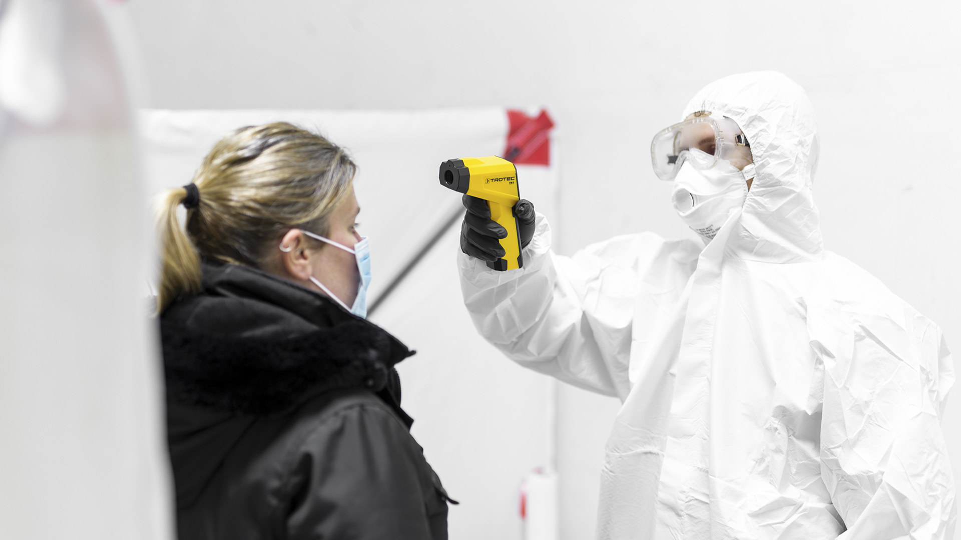 Kontaktlose Temperaturmessung in Corona Teststation