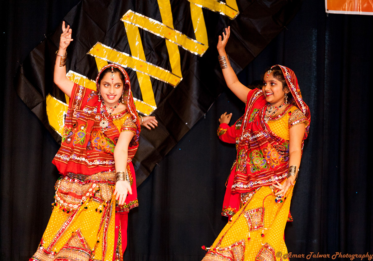 Amar Talwar Richmond Punjabi Mela 2014 Dholi Taro Group