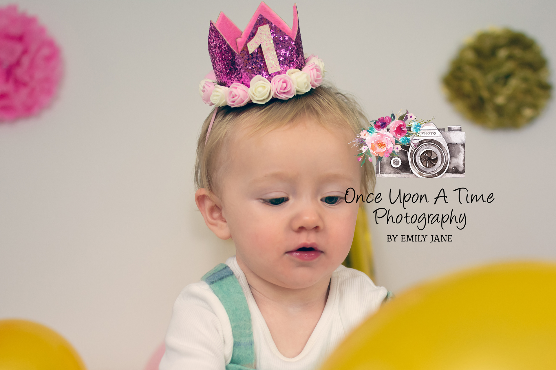 1st birthday photography Tewkesbury Gloucestershire