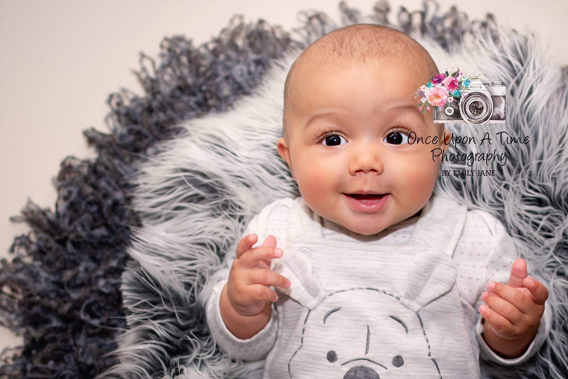 Baby photography Gloucester Gloucestershire