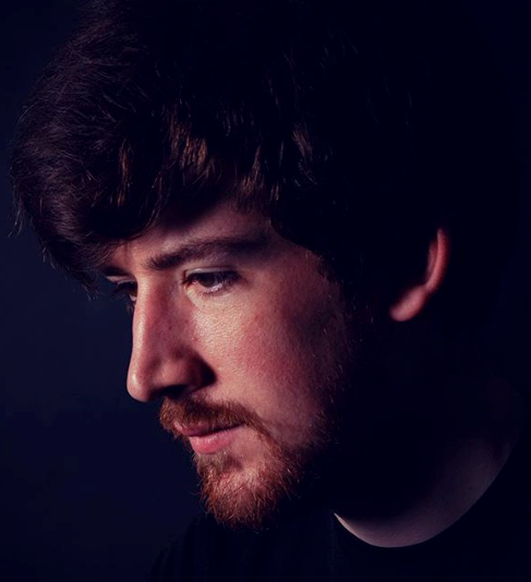 Expressive head shot photography exploring the gaze theory