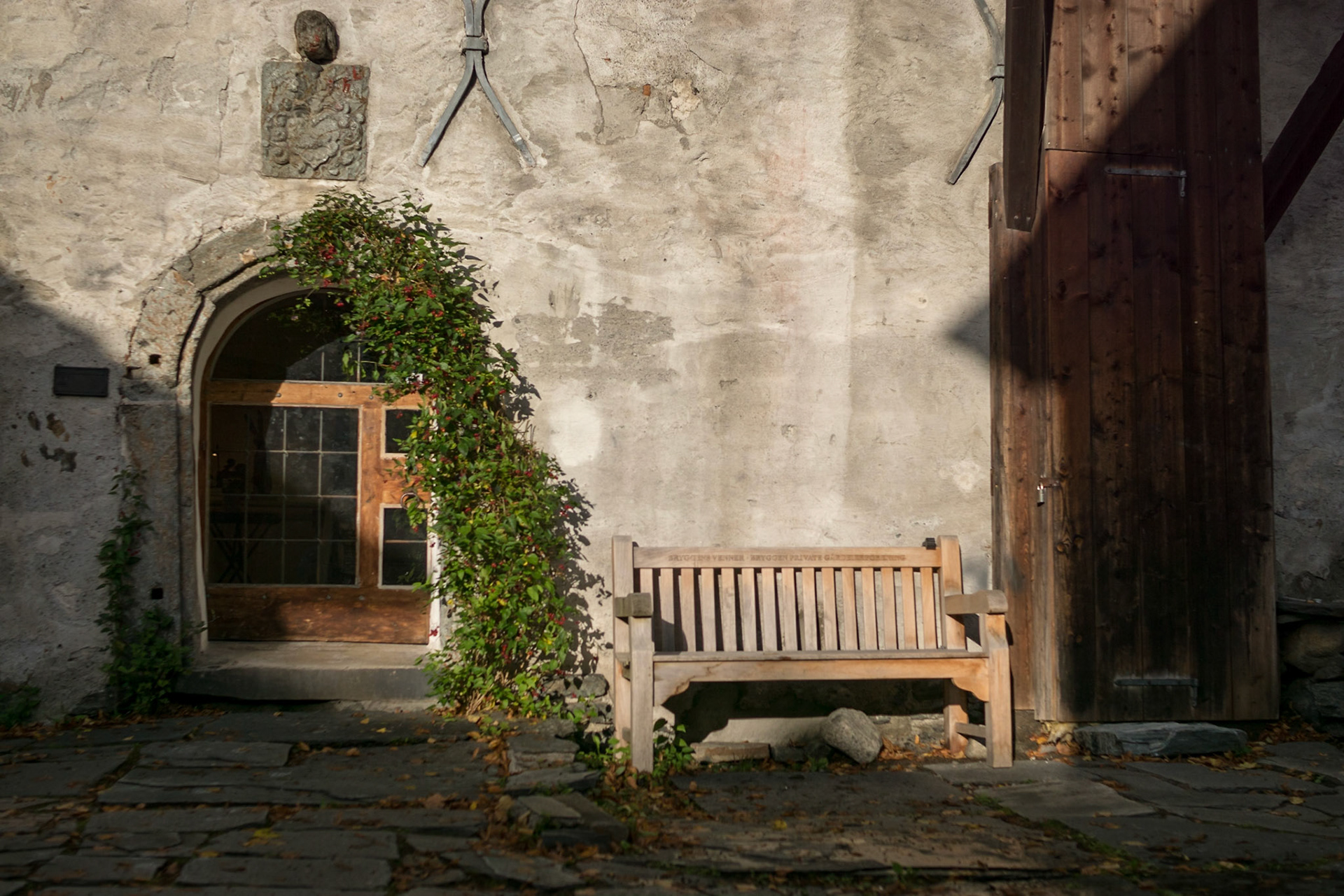 Sony ILCA-77M2 | DT 30mm F1.4 @ ISO 100 | 30 mm | f/2.8 | 1/6400 s