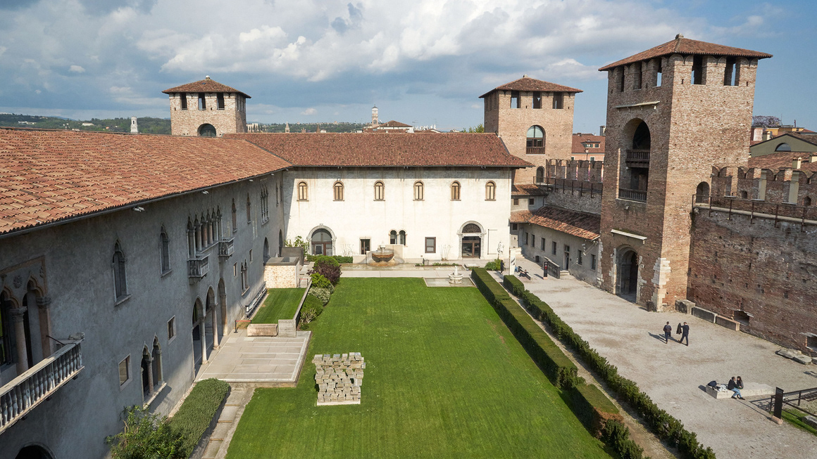 Castelvecchio Museum Verona, Italy Carlo Scarpa 1958 - 74 (Image 15)
