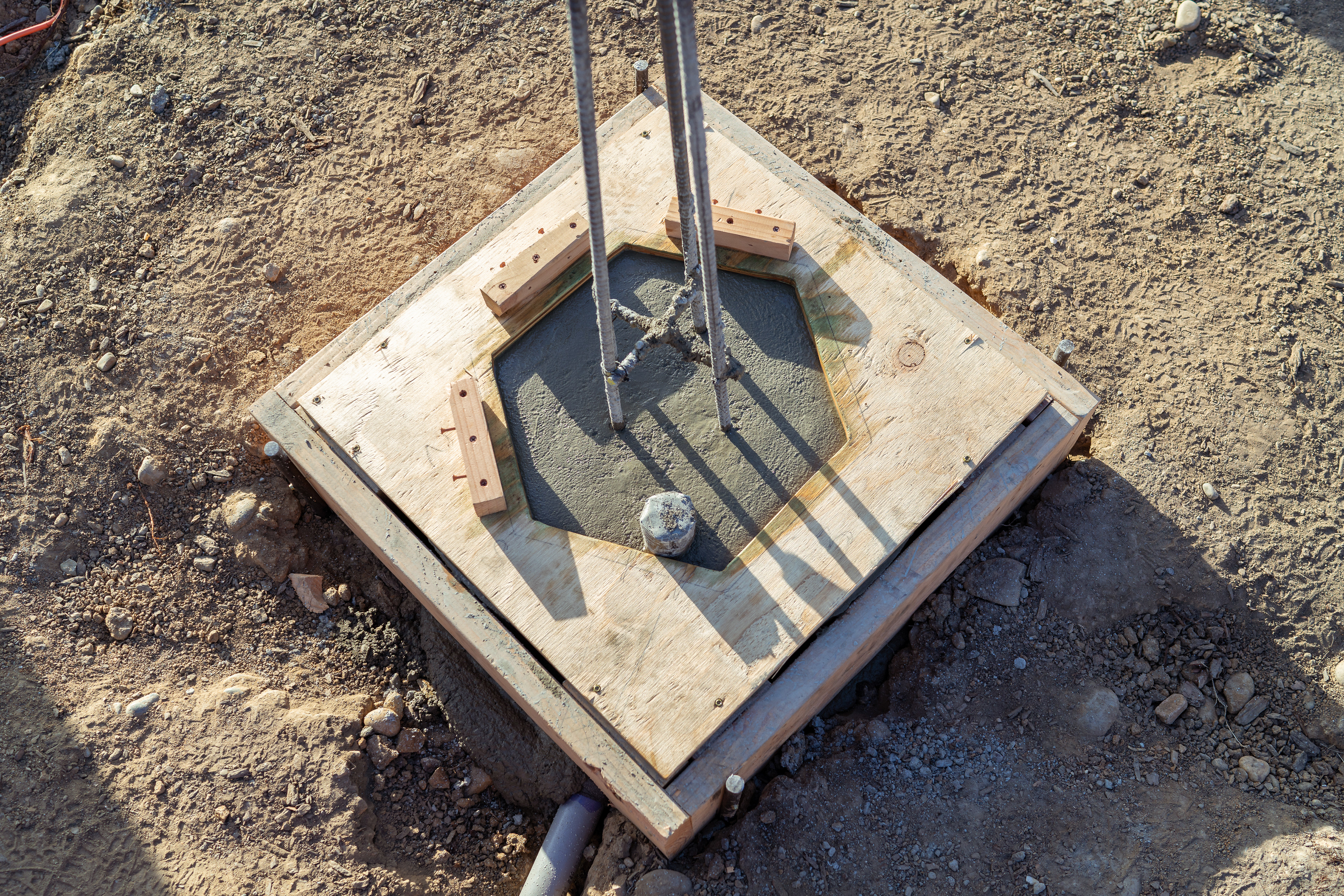 Pier form platform is mounted and leveled