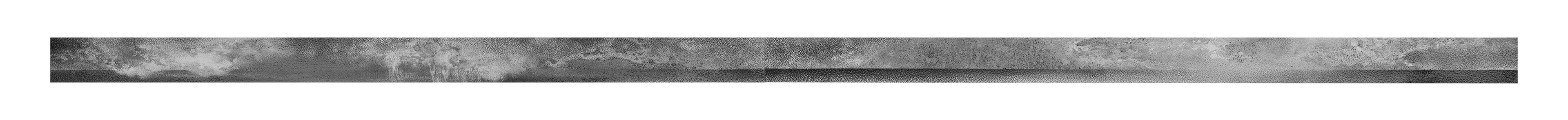 5 cm x 144 cm, fusain sur plaque d'aluminium apprêtée, 2019