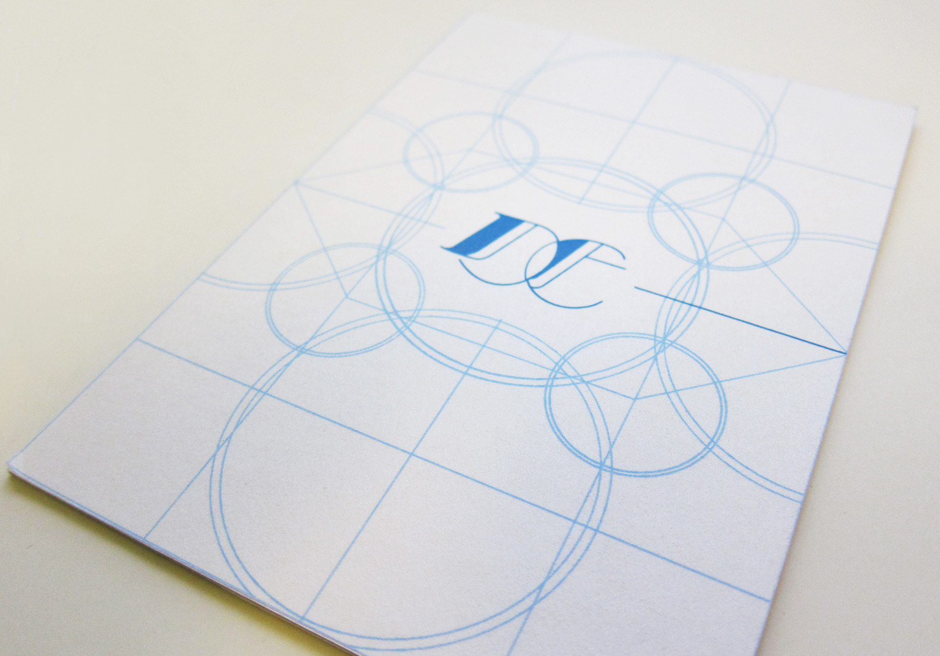 Ligature DE (from)