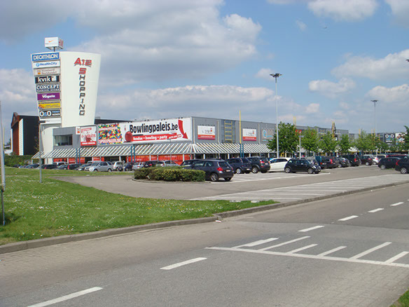 Retailpark WOONBOULEVARD, Boomsesteenweg 35 te Schelle - 26.303 m² - Syndicus sedert 1 april 2012 - AV periode 01-15 februari - Woonboulevard@VastgoedbeheerDeVuyst.be