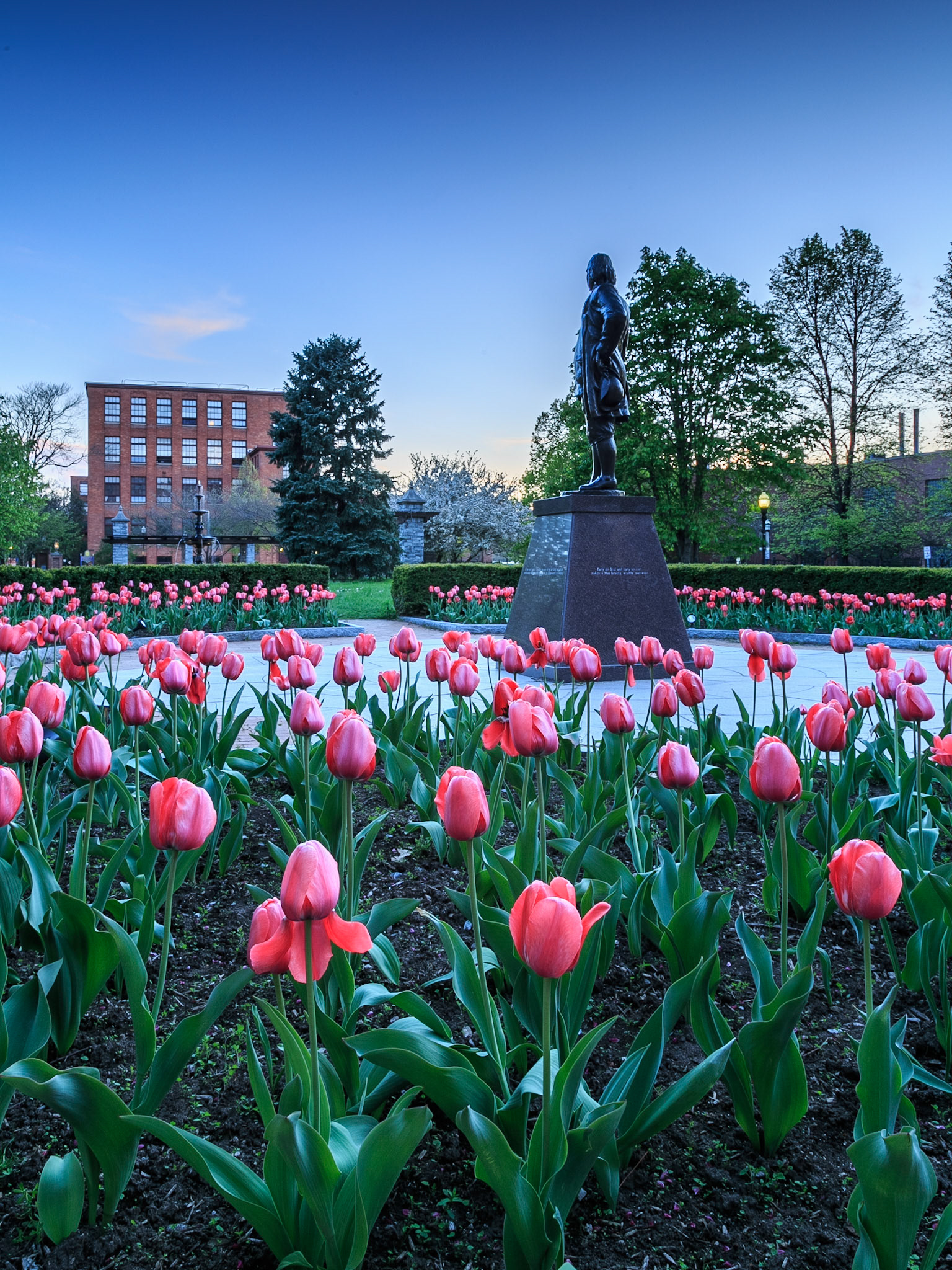 Looking westward with Ben Franklin