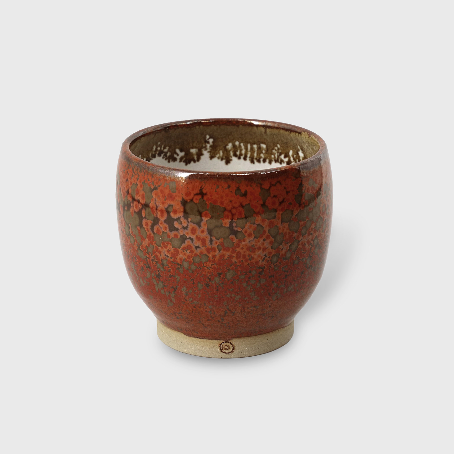 Grand bol 'Chawan' d'hiver 'Phoenix' rouge de fer à cristallisations et blanc - 110€