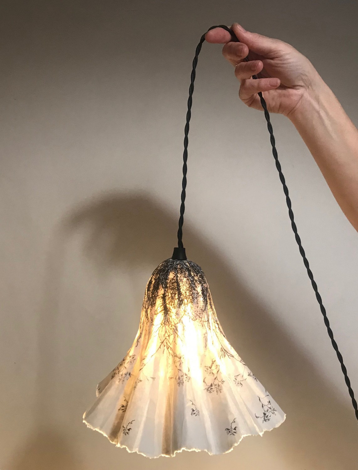 Baladeuse Corolle en papier 22 cm - 138€