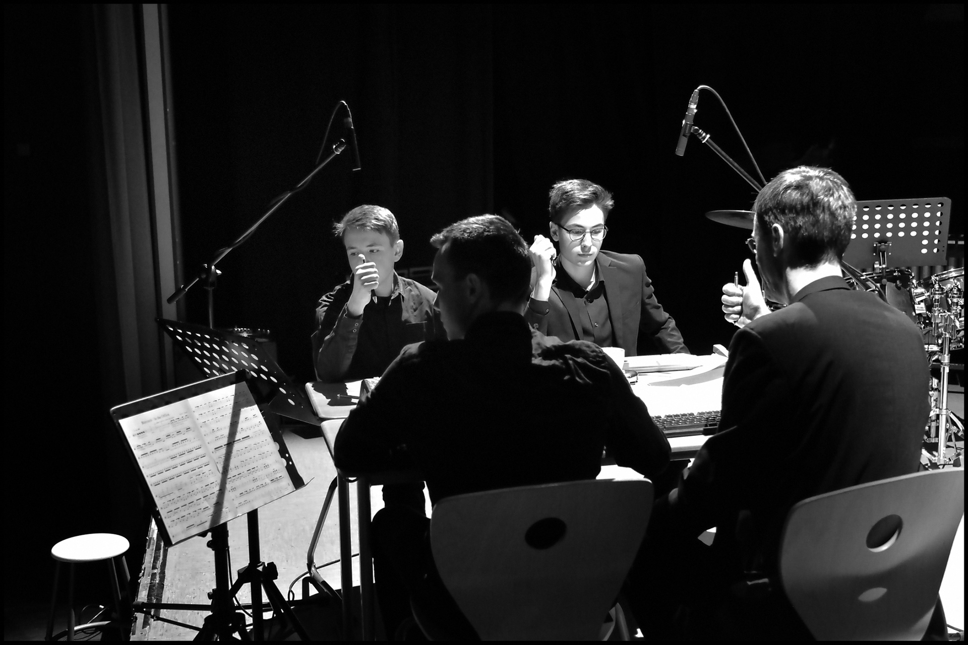 "Bürozeit" - vom Percussionsensemble der KMS