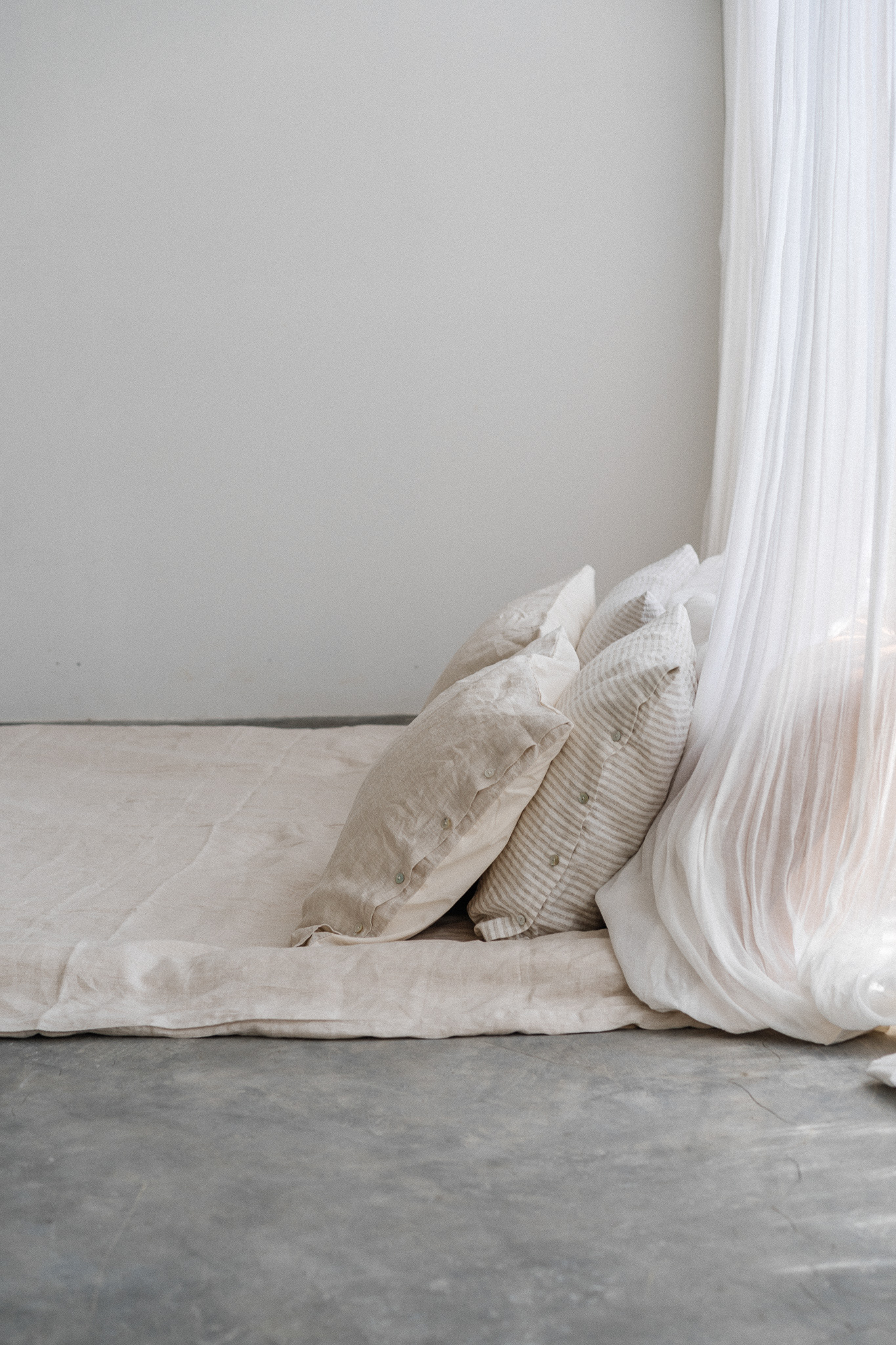 100% Flax Line Pillow Cases x Duvet