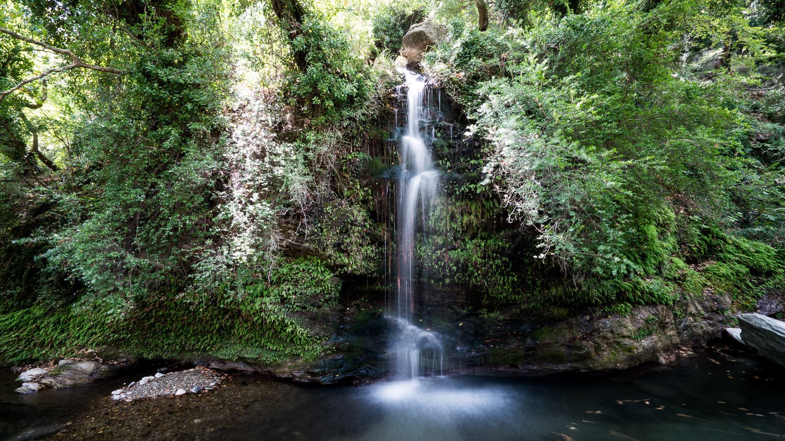 Waterfall n Karustos