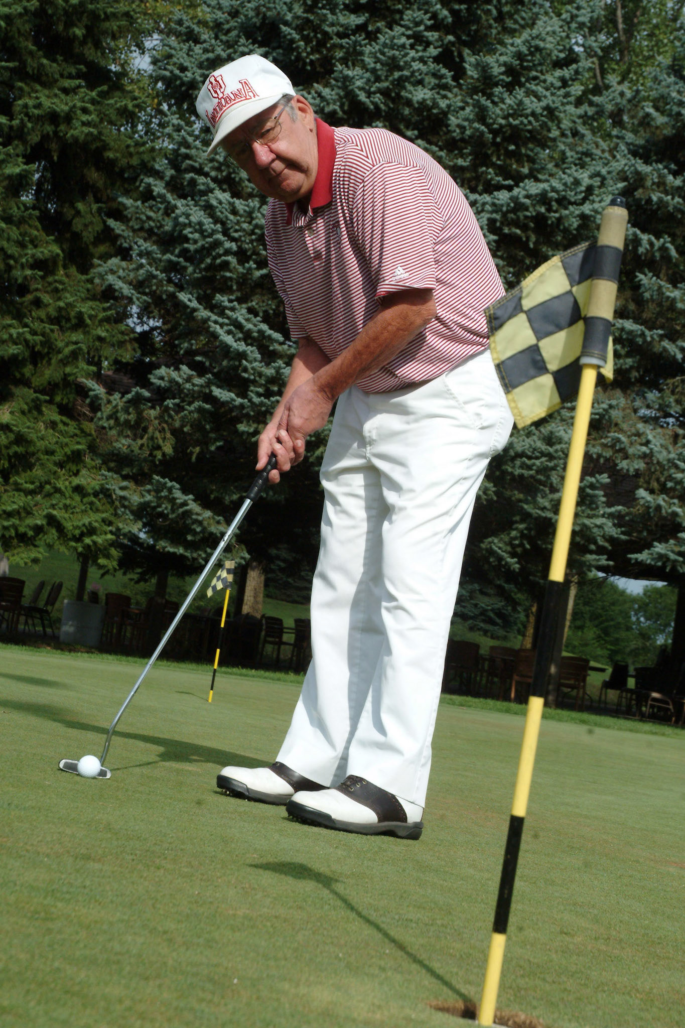 081710tvmAPPLEGATE_1 TONY V. MARTIN | THE TIMES SCHERERVILLE-George Applegate of Griffith is taking aim on Friday's Illiana Tour golf event to qualify for the season ending Jackpot series at Scherwood Golf Course. George Applegate has played in the summer-long event since the 1960's.