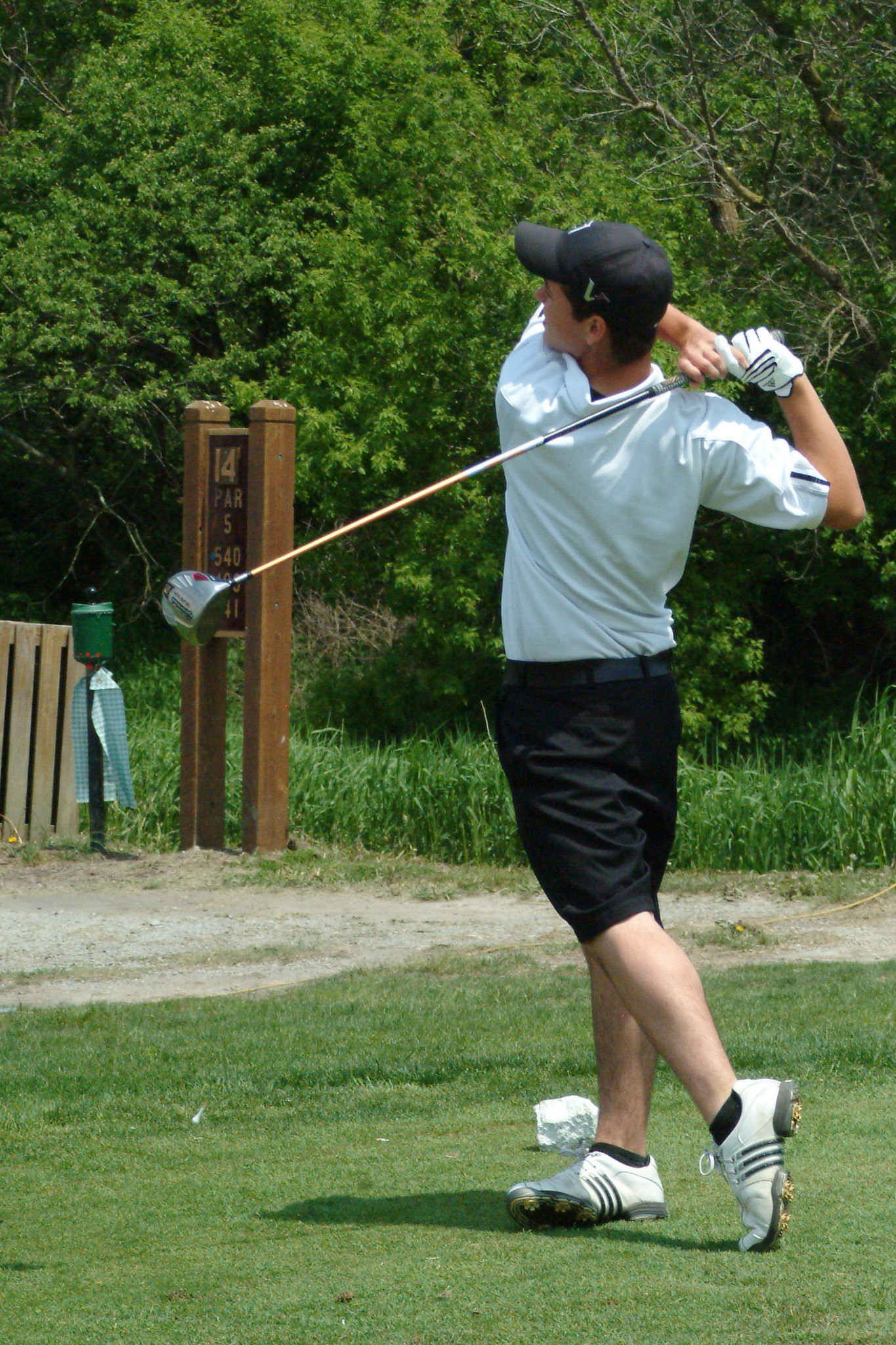 052309tvmBBGLFLCINVITE_7 Tony V. Martin CEDAR LAKE-Munster's Ryan Watrobka. The Lake Central invitational on Saturday at Palmira.