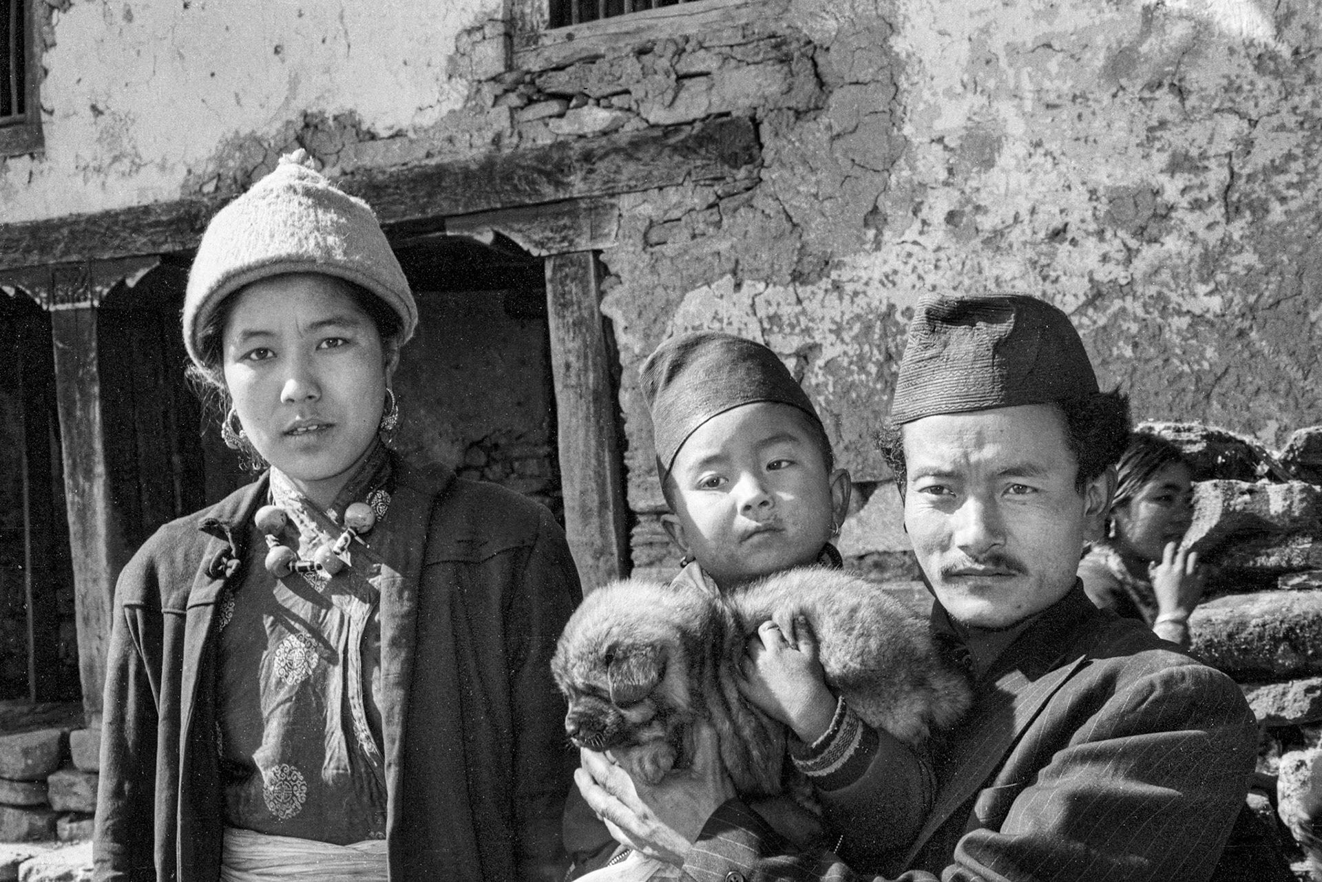 (L-R) Seely Shangba (299), Singhy Ghale (296), Dawa Gyalbu Ghale (298)