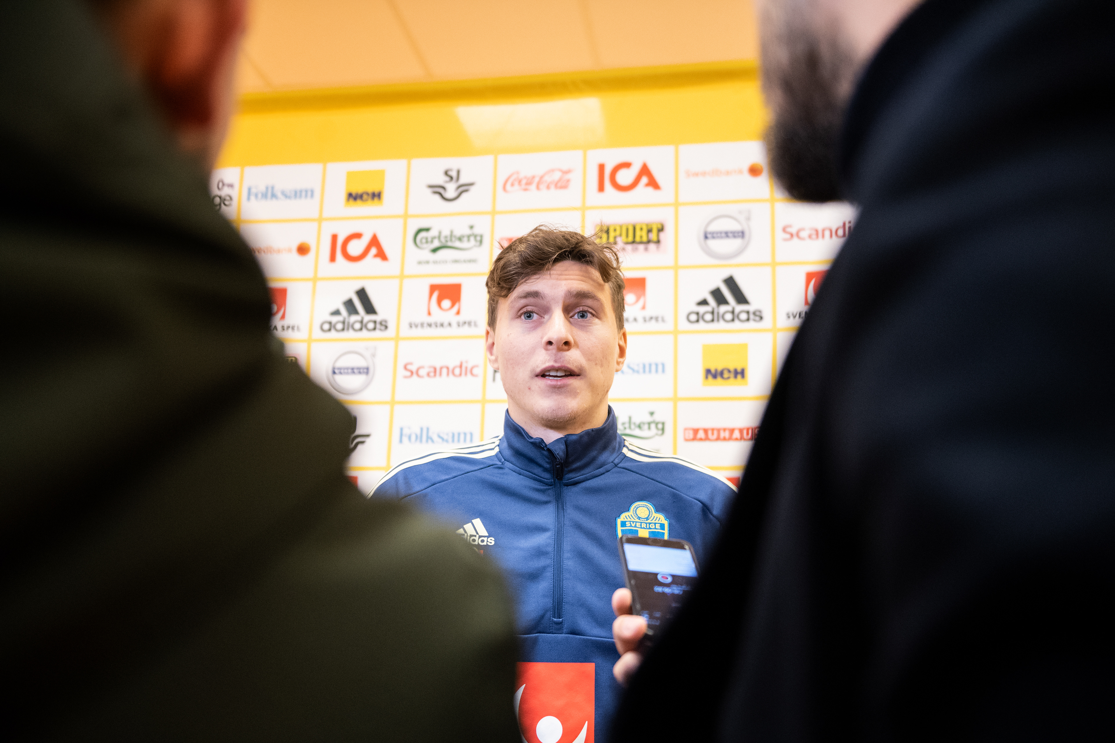 ictor Nilsson Lindelöf efter onsdagens träning på Friends Arena inför EM-kvalmatcherna mot Malta och Spanien.