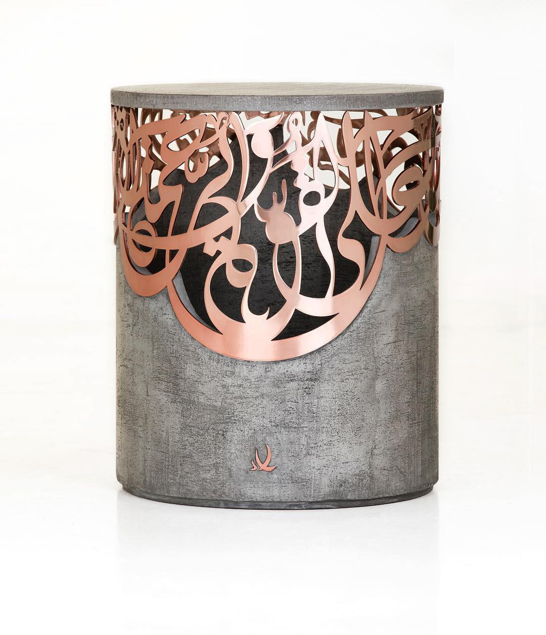 Alazaat Design Handcrafted Arabian Designs Calligraphy Metalworks My Classical Arabic Calligraphy Works In The Form Of Modern Furniture Pieces Collaboration With Designer Iyad Naja
