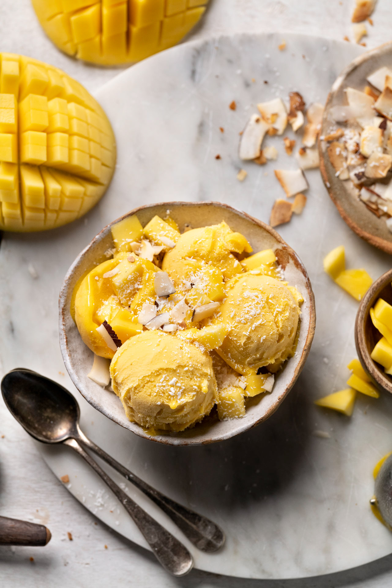 Lenaliciously - Mango Kokos Eis