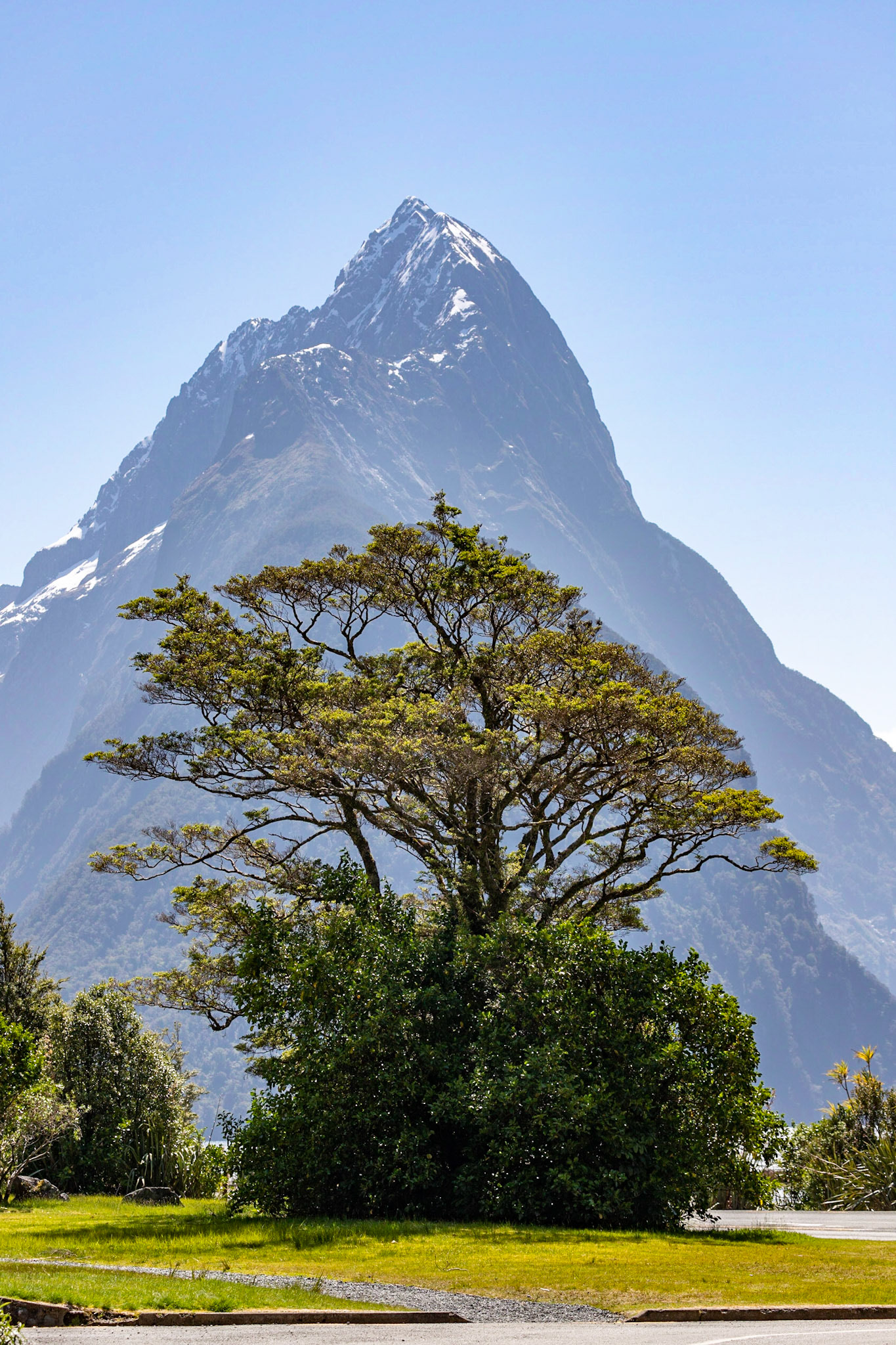 Aotearoa. Mais um sonho realizado. Conhecer as incríveis paisagens da Nova Zelandia e se apaixonar pela cultura, educação das pessoas e por toda organização e carinho com que cuidam desse lugar foi inesperado. Foi sensacional! Obrigado Nova Zelandia!
Aotearoa. Another dream come true. Knowing the incredible landscapes of New Zealand and falling in love with the culture, education of people and the whole organization and care with which they take care of this place was unexpected. It was awesome! Thank you New Zealand!