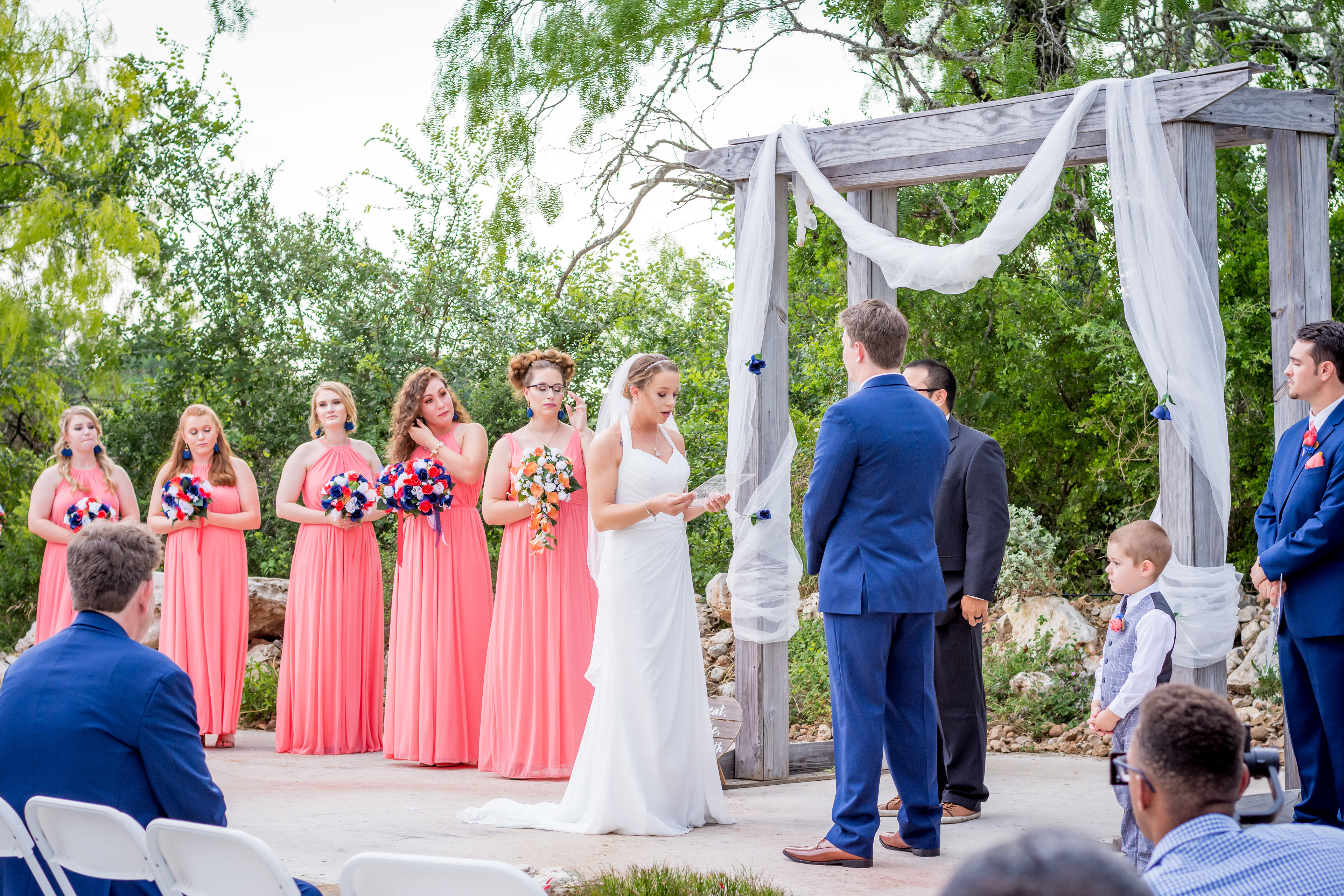 Wedding Day Photos taken in Seguin, TX by Wedding Photographer Aaron Resop @ Geronimo Oaks - Weddings and Events, 1377 Dietert Rd, Seguin, TX 78155
