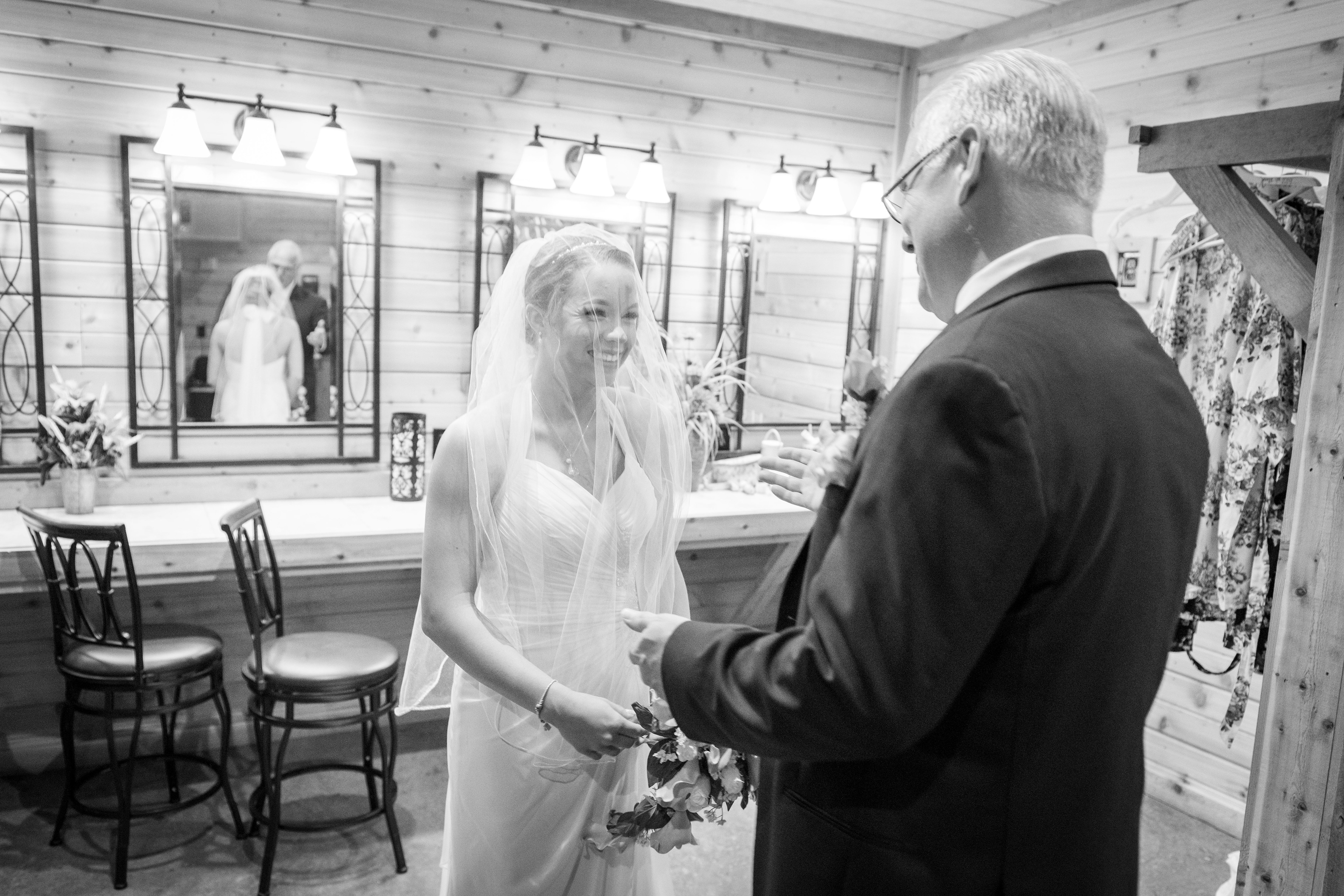 Wedding Day Photos taken in Seguin, TX by Wedding Photographer Aaron Resop @ Geronimo Oaks - Weddings and Events, 1377 Dietert Rd, Seguin, TX 78155