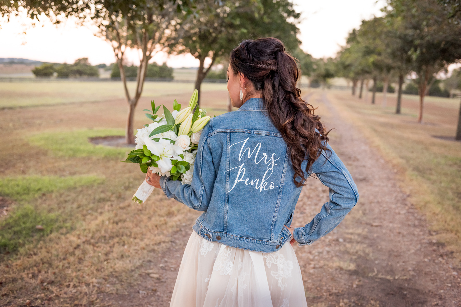 Wedding Day Photos taken in Brenham, TX by Wedding Photographer Aaron Resop @ permavista ranch & resort, Brenham, TX 77833