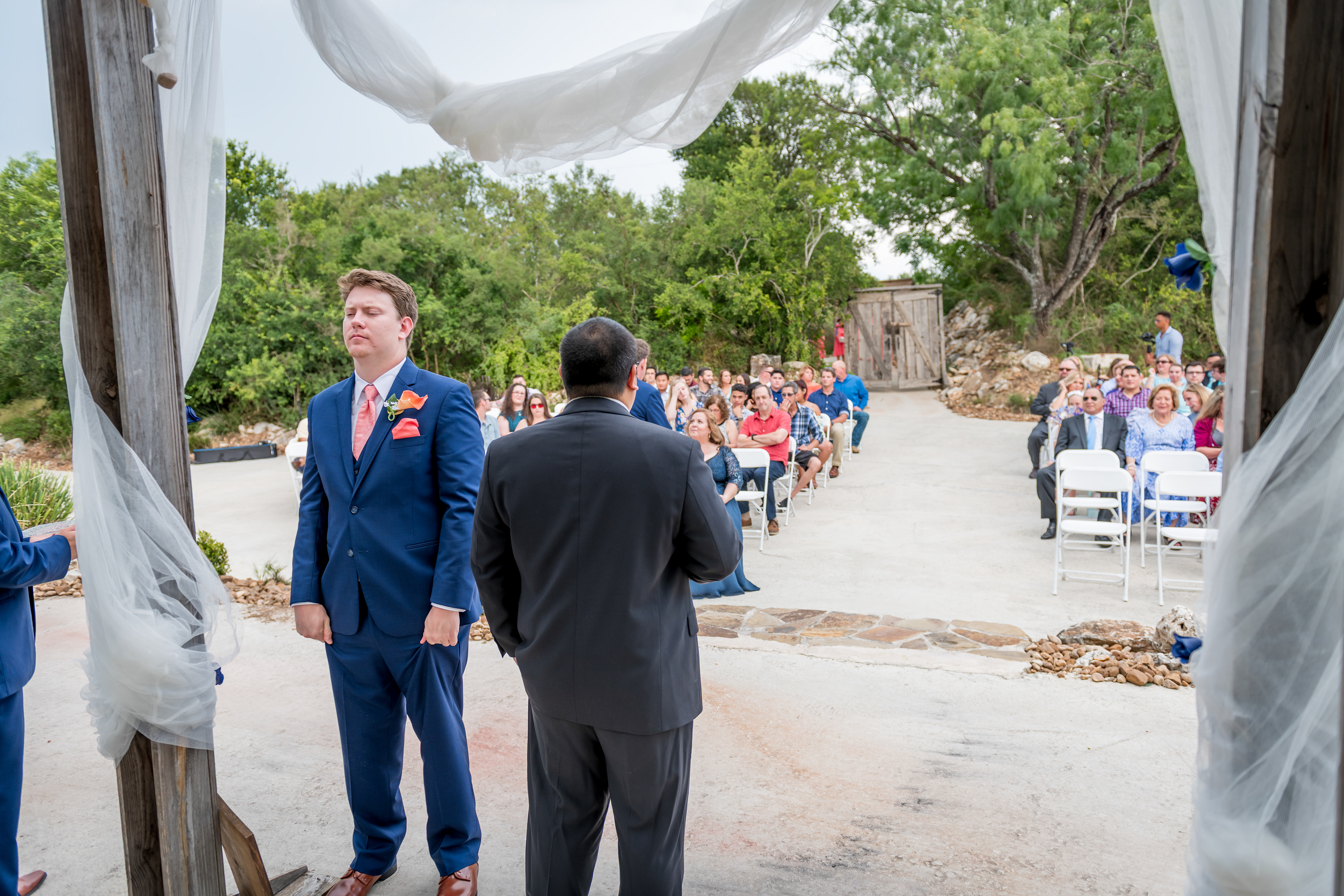 Wedding Day Photos taken in Seguin, TX by Wedding Photographer Aaron Resop @ Geronimo Oaks - Weddings and Events, 1377 Dietert Rd, Seguin, TX 78155