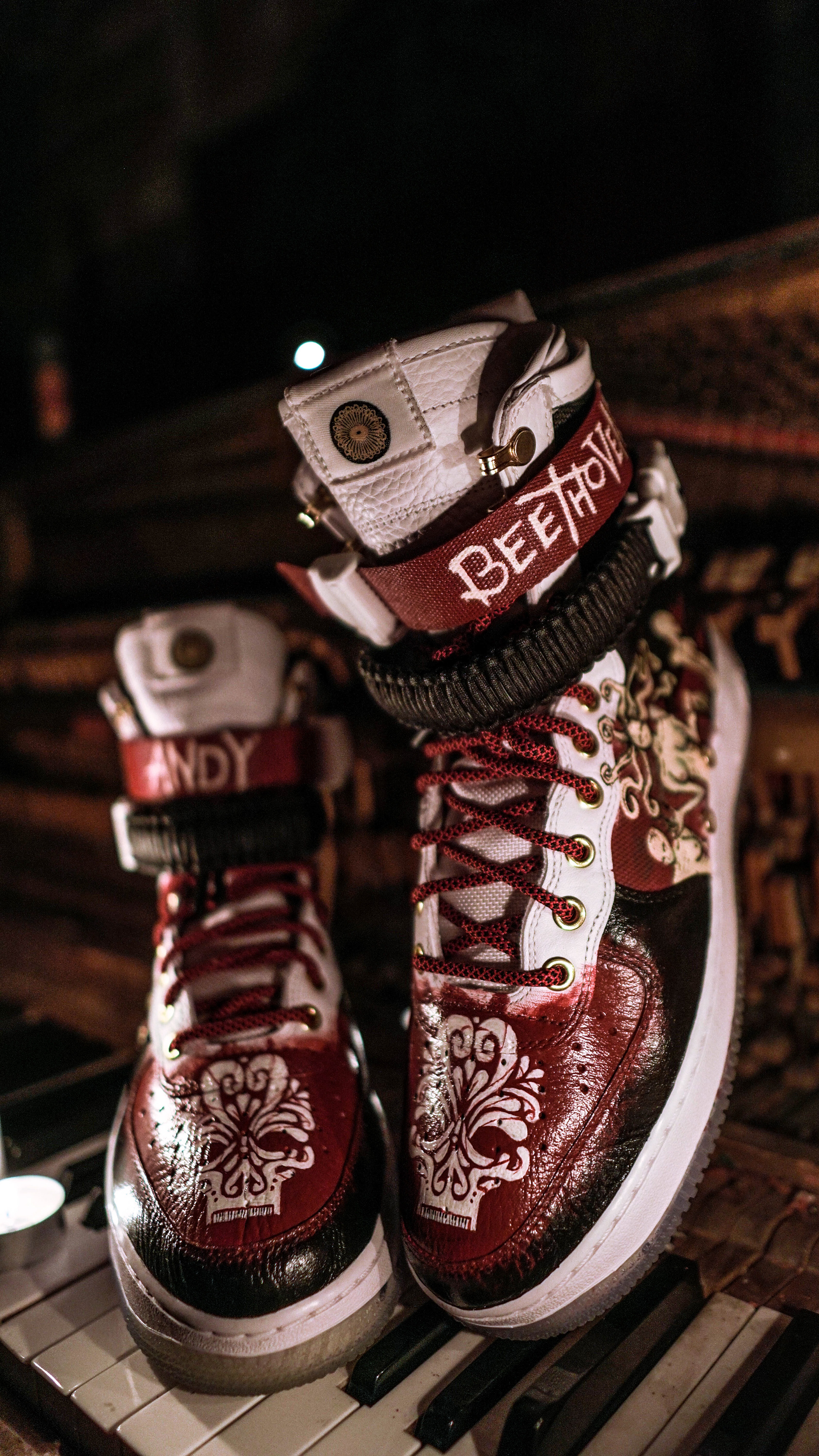 OuQuier Customs