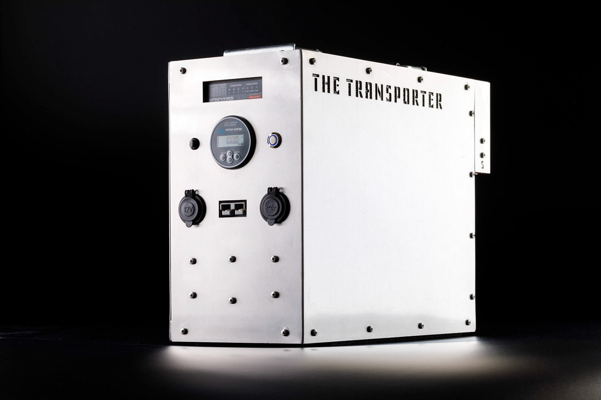 The Transporter - LiFePO4 portable battery box