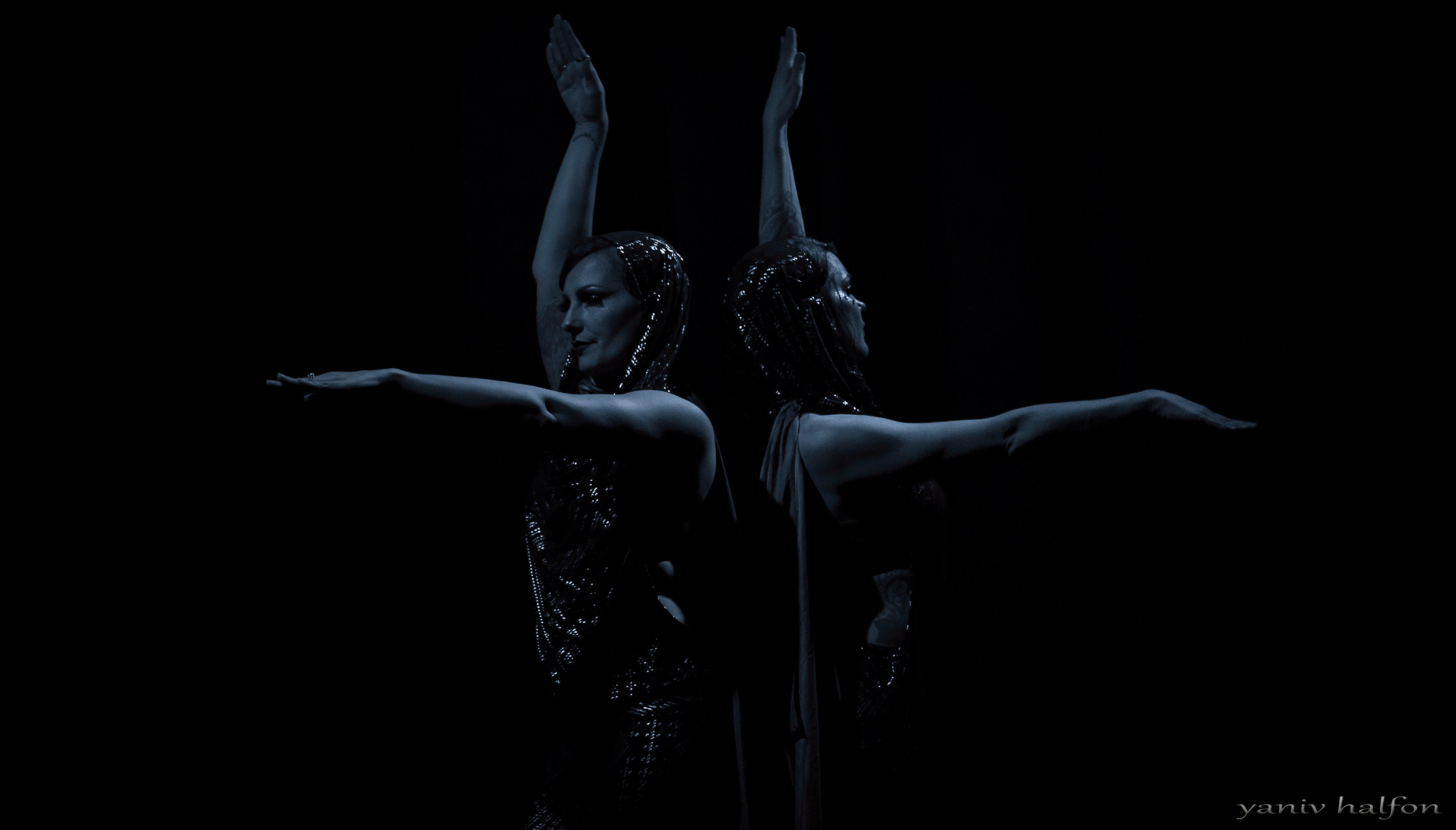 Kami Liddle and Zoe Jakes