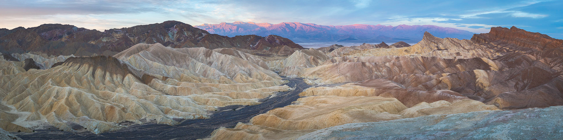 Zabriskie Point, around sunrise.Death Valley National ParkCaliforniaFebruary 18, 2020Pentax K-1, HD PENTAX-D FA 24-70mm F2.8ED SDM WRISO 100 48 mm  ⅙ sec at ƒ / 11