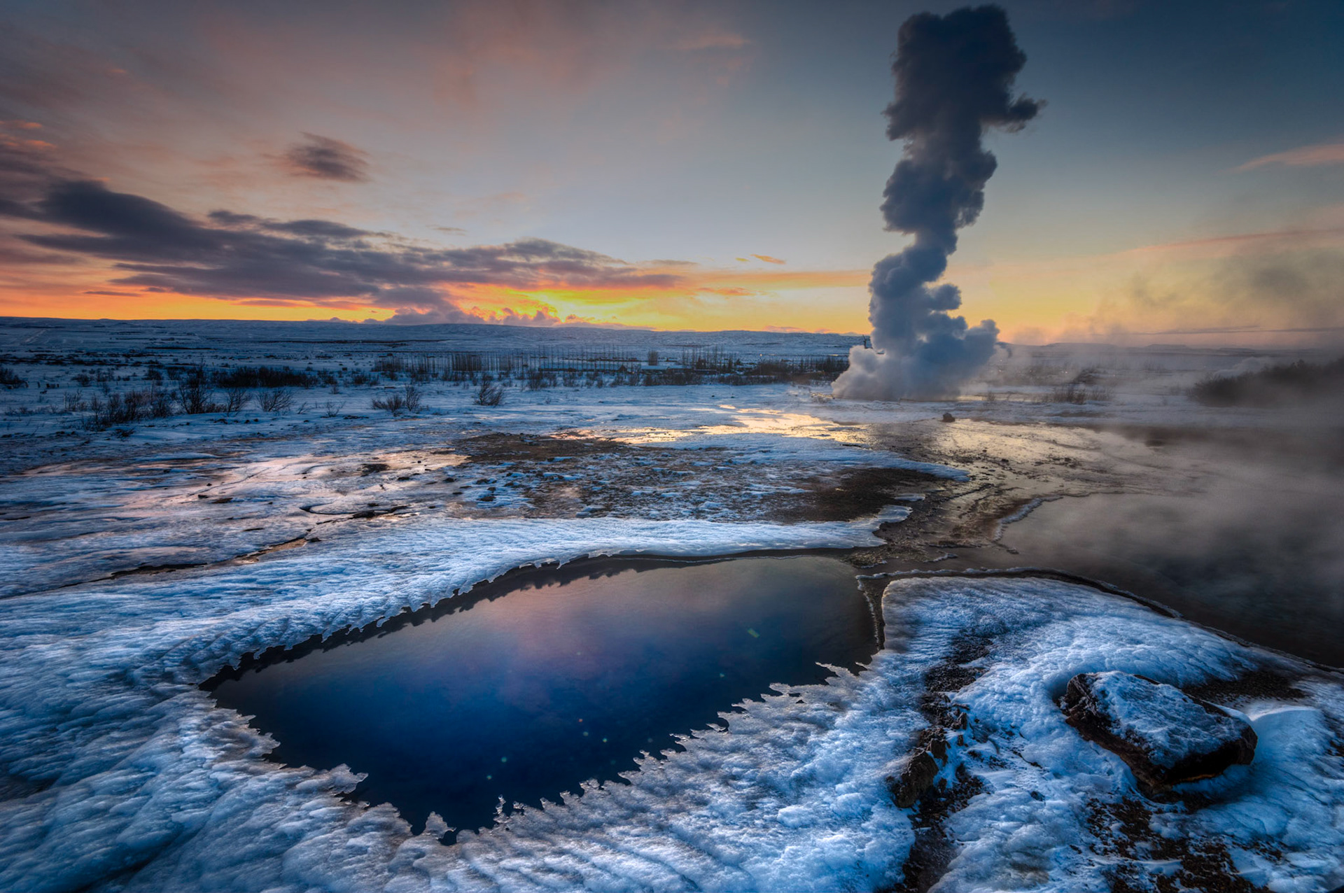 Strokkur eruption, around sunrise.Suðerland, IcelandJanuary 30, 2016This is an HDR image consisting of 5 exposures merged in Photomatix Pro. Additional processing in Lightroom and Photoshop.PENTAX K-3, Sigma 10-20mm f/4-5.6 EX DCISO 100 10 mm  ¼ sec at ƒ / 11