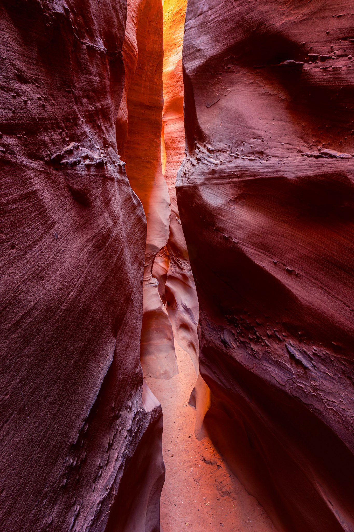 Inside the Spooky slot canyon.Grand Staircase - Escalante National MonumentUtahNovember 11, 2017Pentax K-1, HD PENTAX-D FA 15-30mm F2.8ED SDM WRISO 100 22 mm  25.0 sec at ƒ / 22
