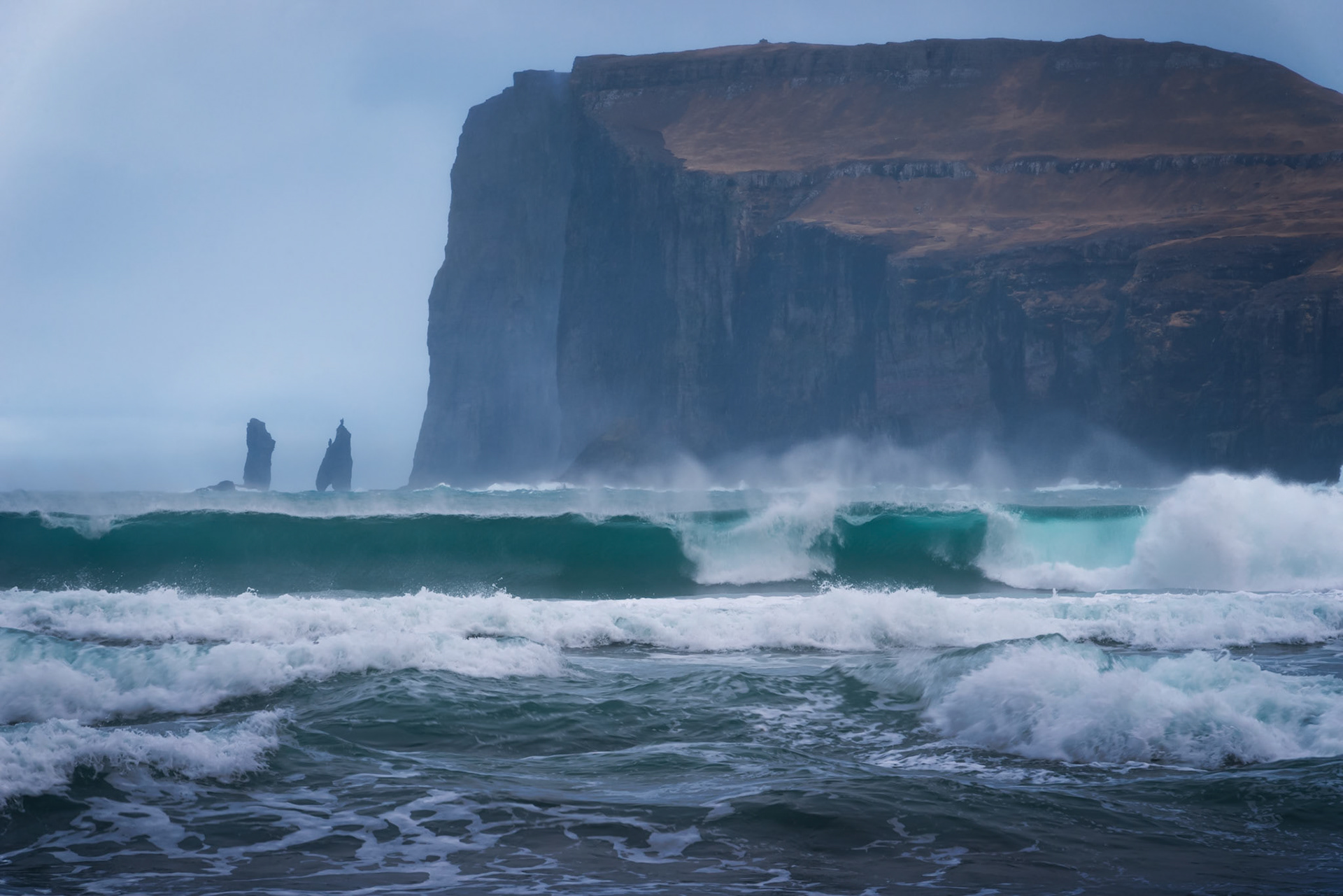t j ø r n u v í k  14683Tjørnuvík, Streymoy, Faroe IslandsMarch 24, 2019Pentax K-1, TAMRON 28-300mm F3.5-6.3 Ultra zoom XRISO 100 135 mm  ¹⁄₆₀ sec at ƒ / 13