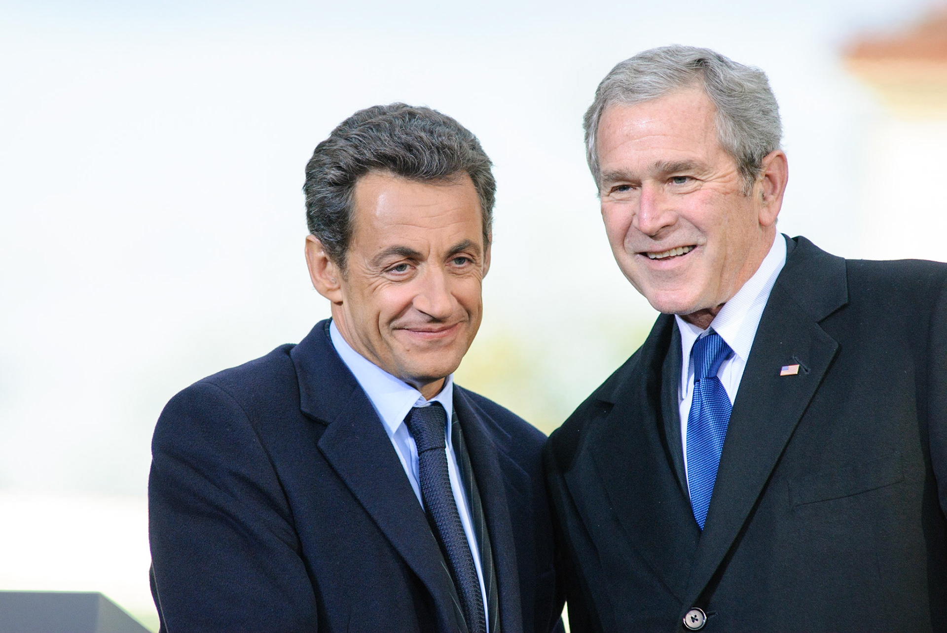 French President Nicolas Sarkozy and President George W. Bush at a joint press conference following their meeting at Mount Vernon, November 7, 2007.